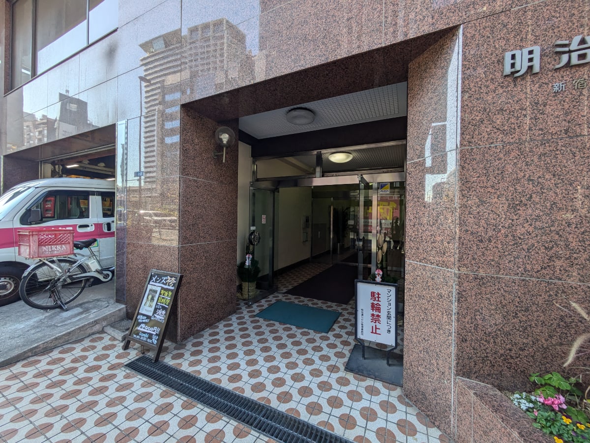 v20250714150702/fresh/building/J00100373836_3