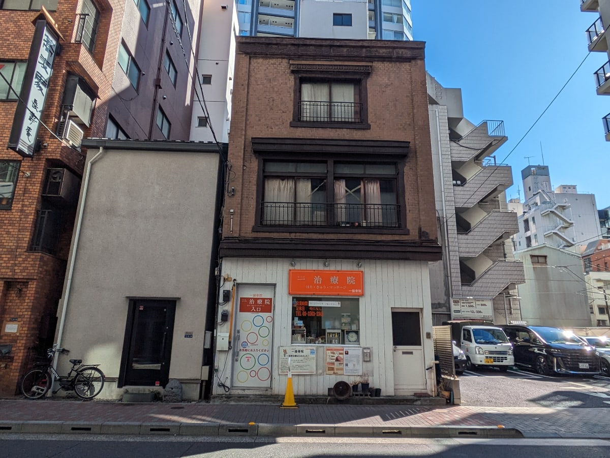 v20250714150703/fresh/building/J00100376349_1