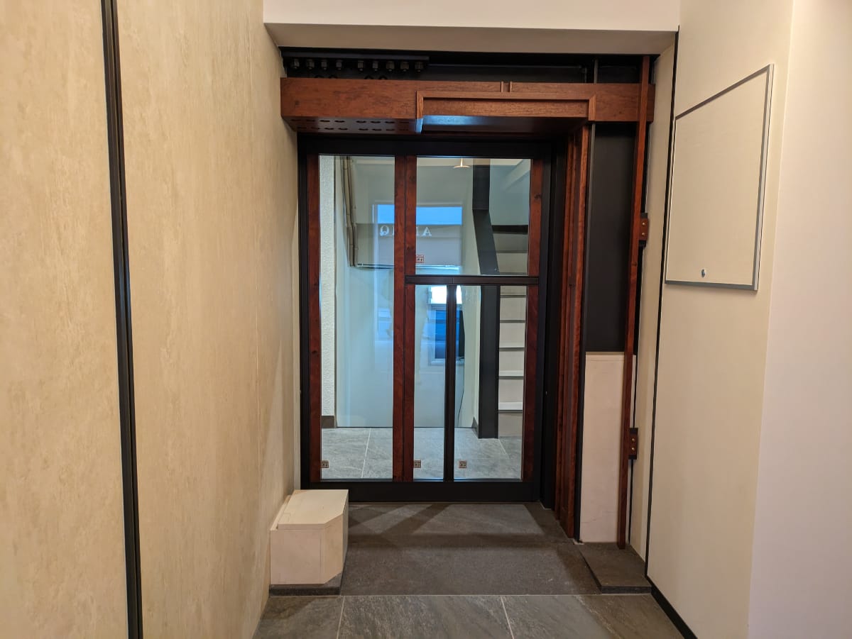 v20250714150703/fresh/building/J00100385380_10