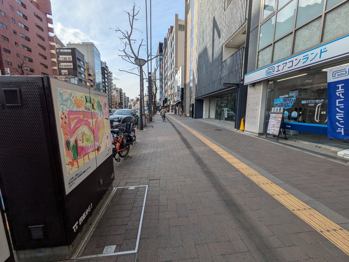 v20250714150703/fresh/building/J00100393393_12