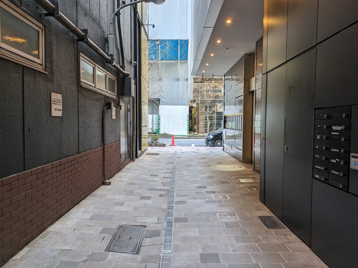v20250714150703/fresh/building/J00100504584_12