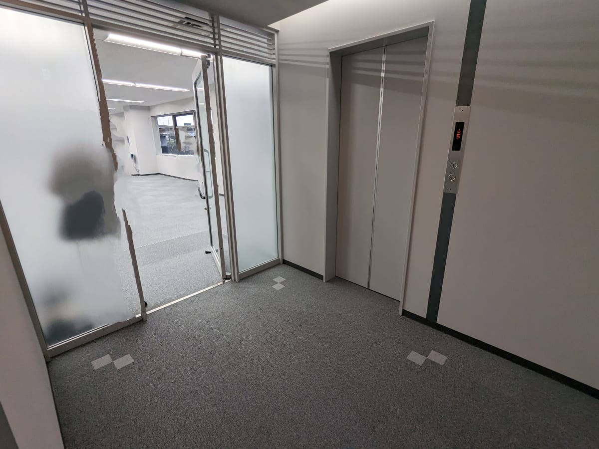 v20250715150905/fresh/building/J00100389093_14