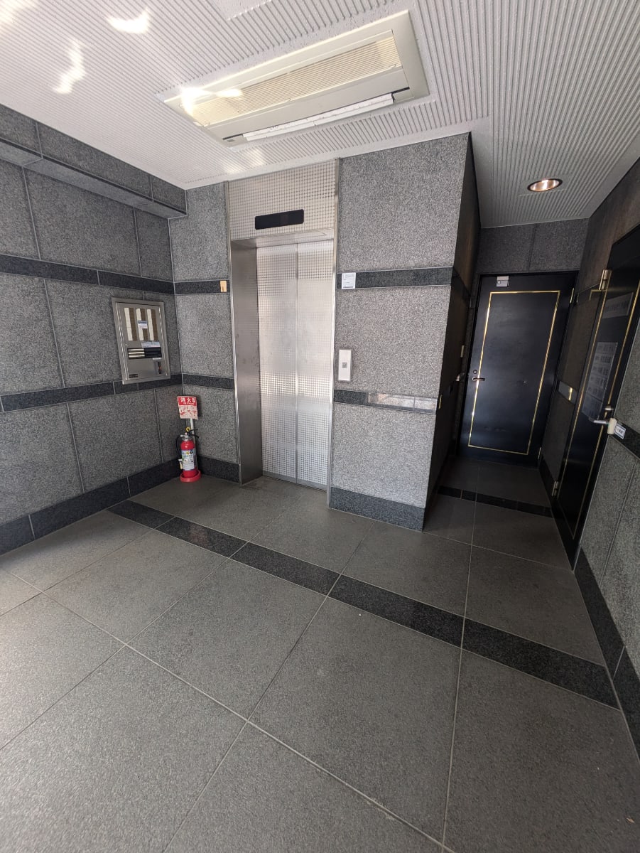 v20250716150801/fresh/building/J00100387443_4