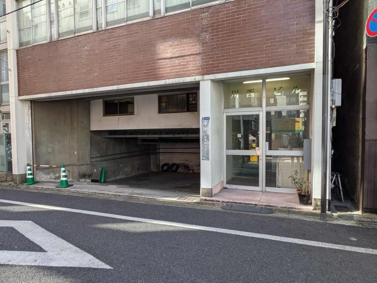 v20250729010429/fresh/building/J00100374978_7
