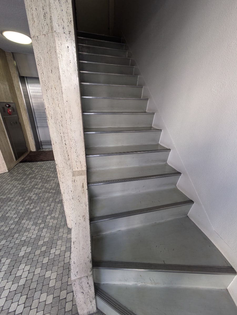 v20250729010429/fresh/building/J00100388137_11