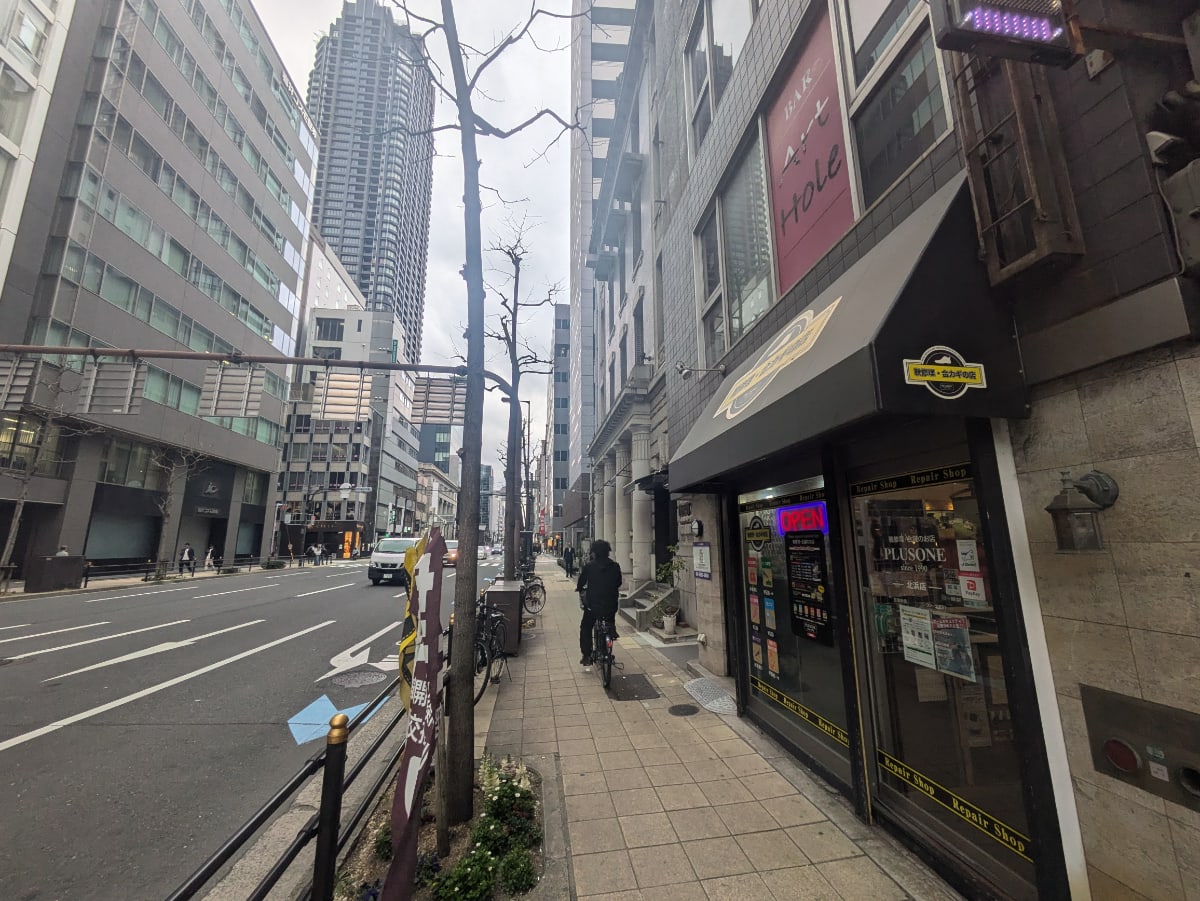 v20250729010429/fresh/building/J00100396895_2