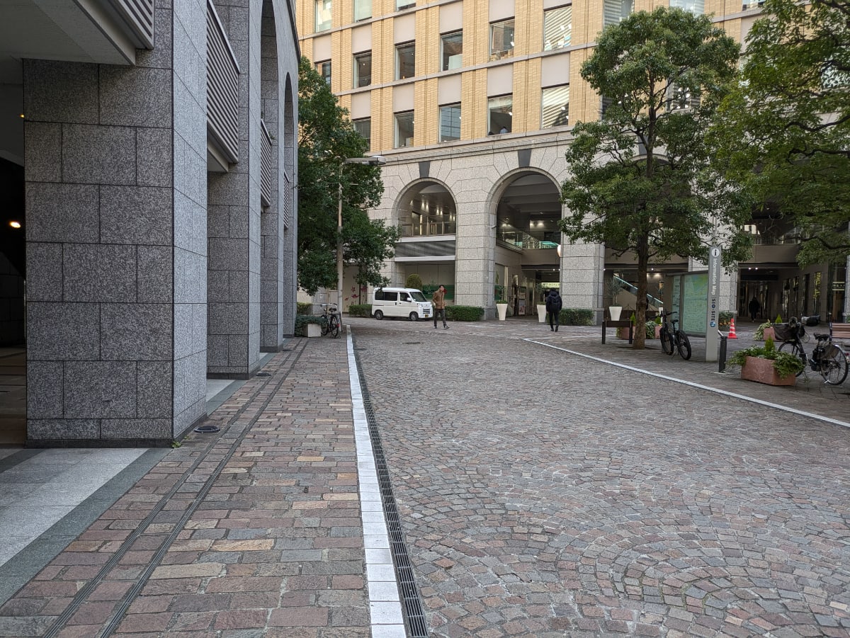 v20250729010429/fresh/building/J00100402862_2
