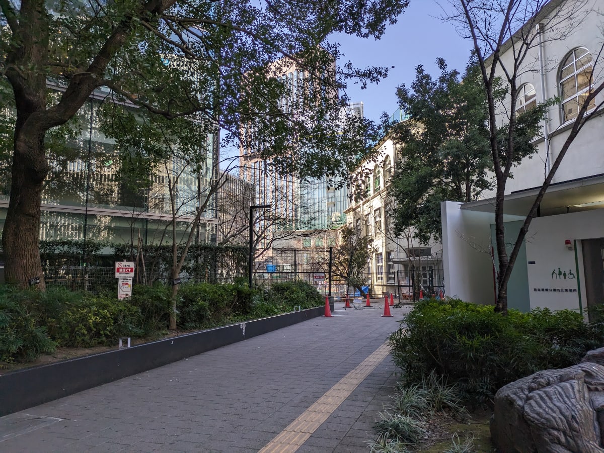 v20250729150705/fresh/building/J00100381082_19