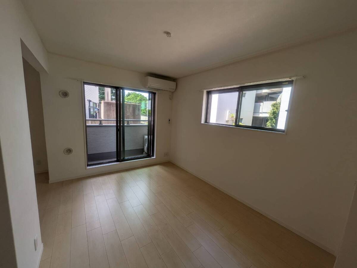 v20250804150703/fresh/building/J00100611232_5