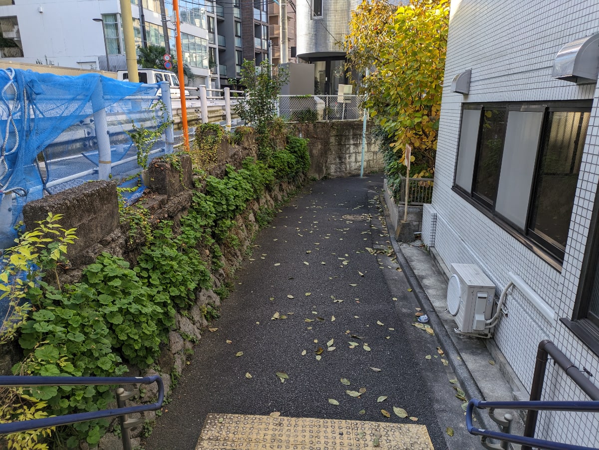 v20250822150702/fresh/building/J00100374388_17