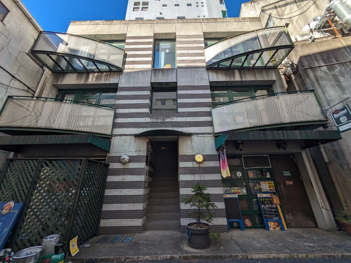 v20250822150702/fresh/building/J00100378852_3