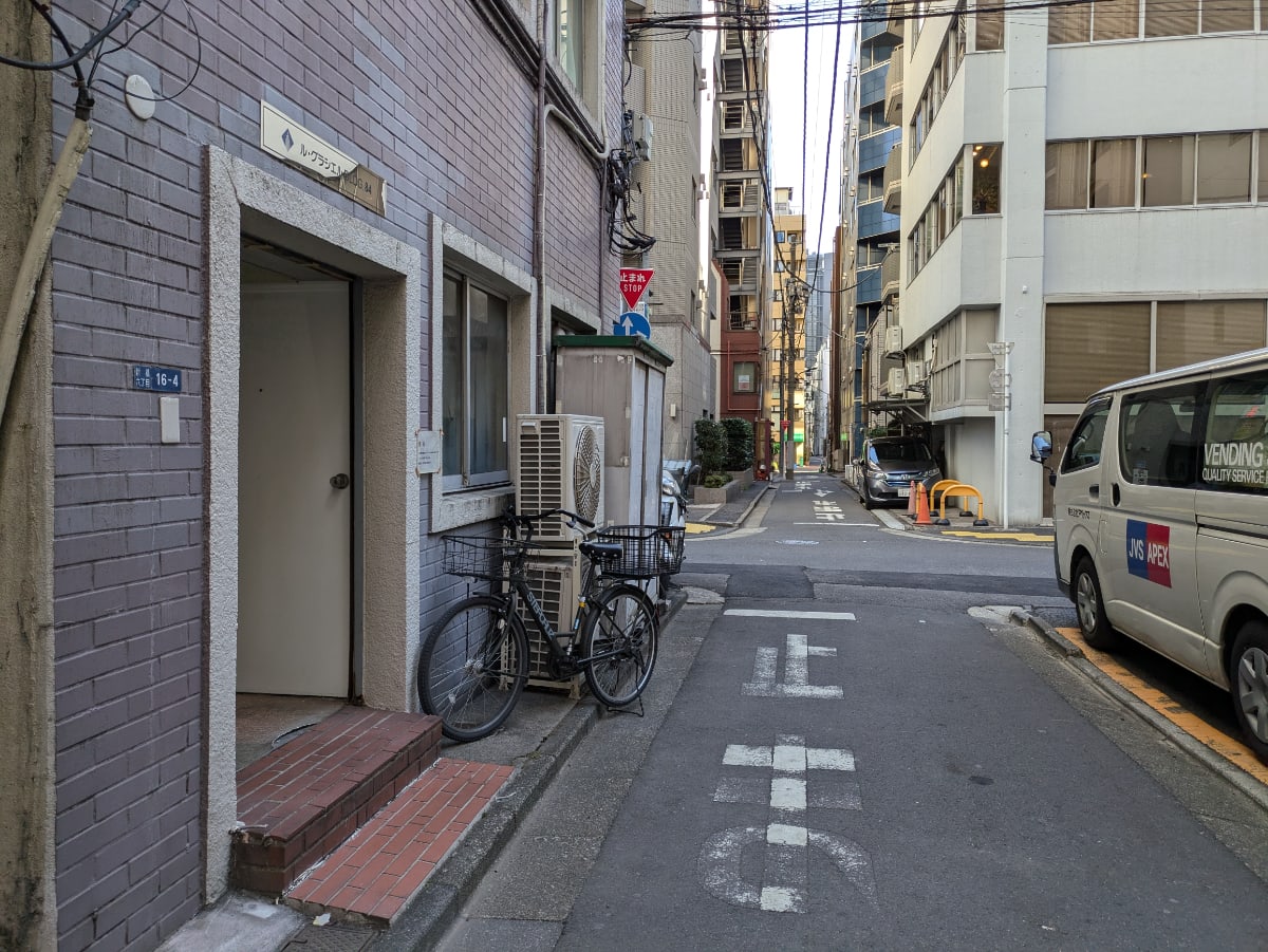 v20250823150552/fresh/building/J00100373347_2