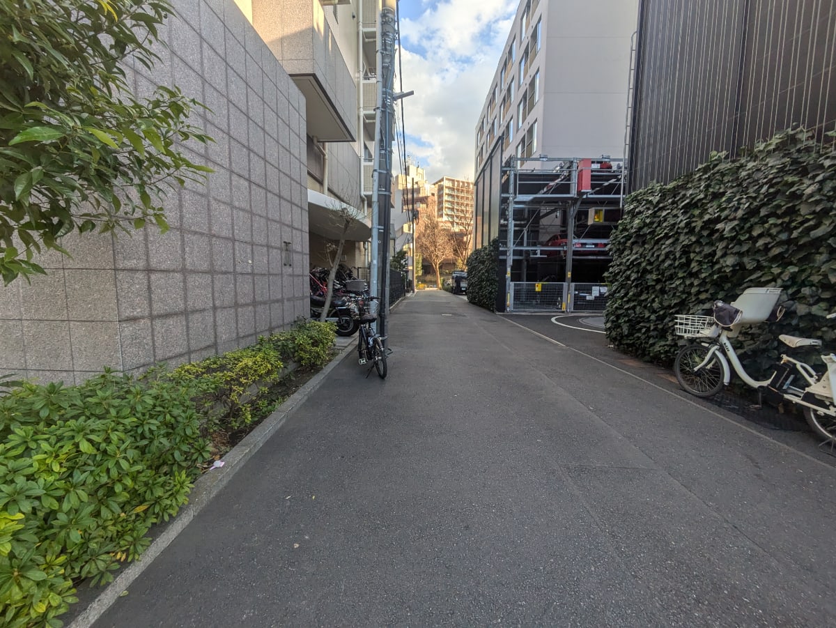 v20250823150552/fresh/building/J00100392751_8