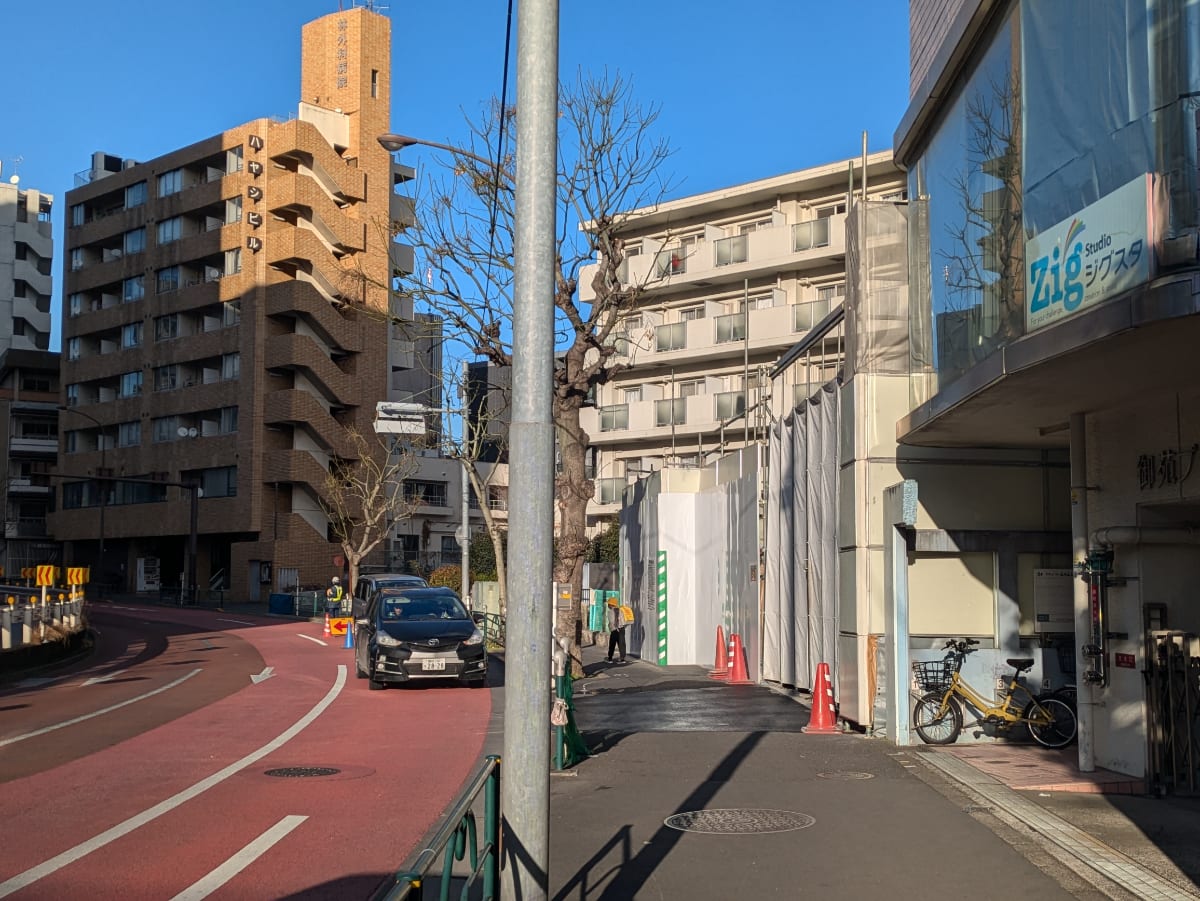 v20250823150552/fresh/building/J00100513957_2