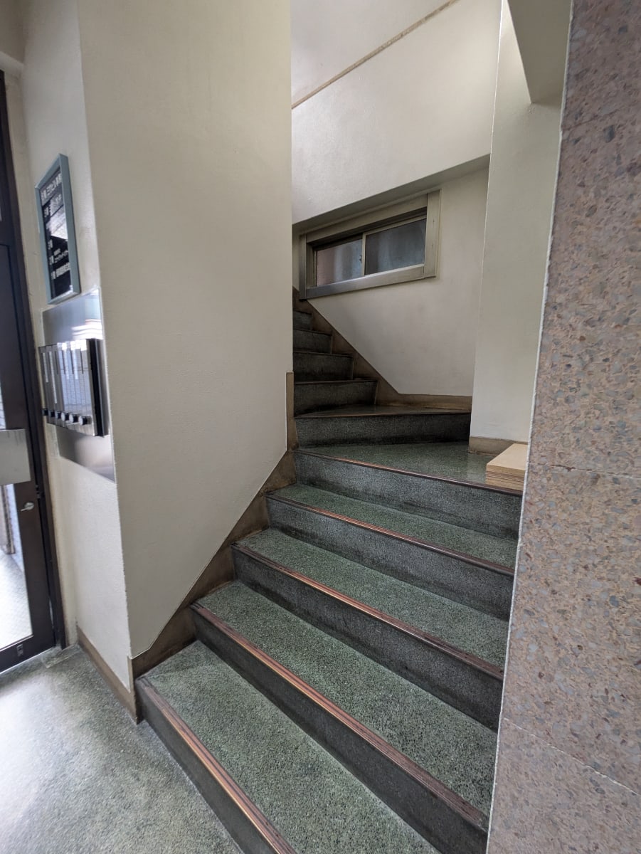 v20250825150704/fresh/building/J00100389156_16