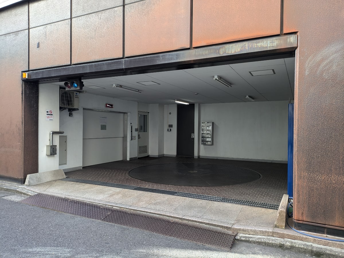 v20250827150704/fresh/building/J00100385594_13