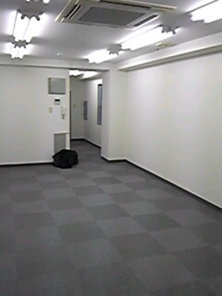 v20250828150706/fresh/building/J00100374085_9