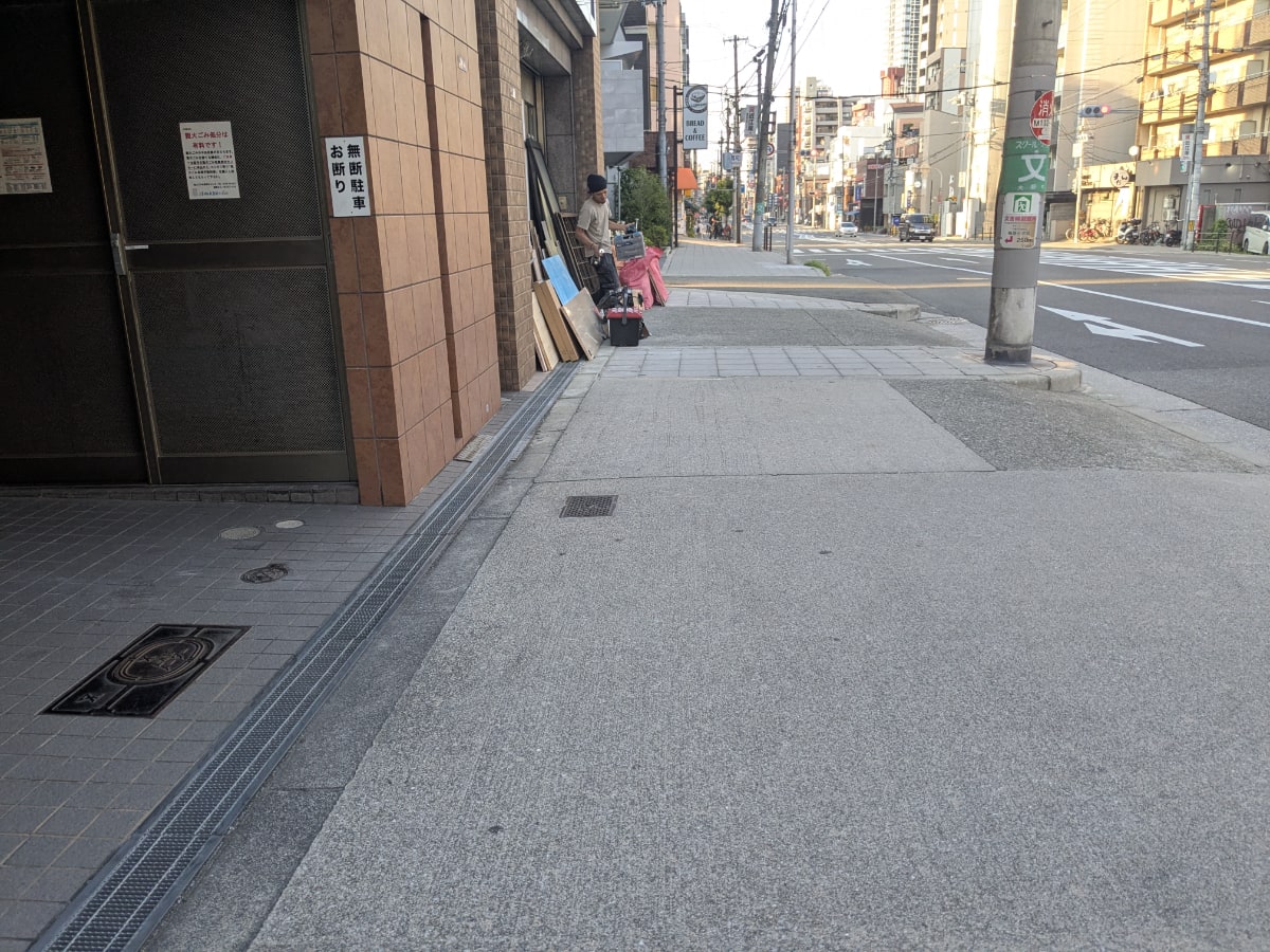 v20250828150706/fresh/building/J00100412321_8