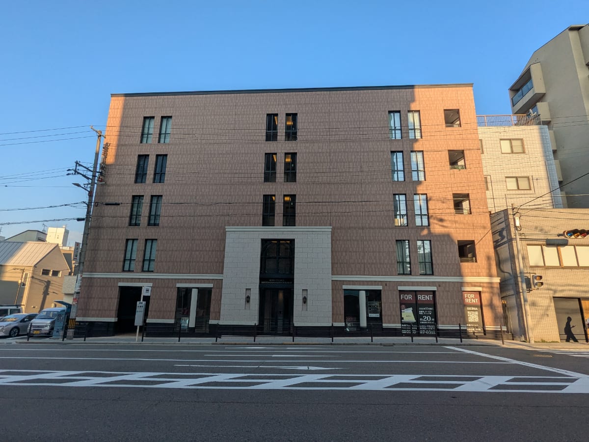 v20250828150706/fresh/building/J00100631737_1