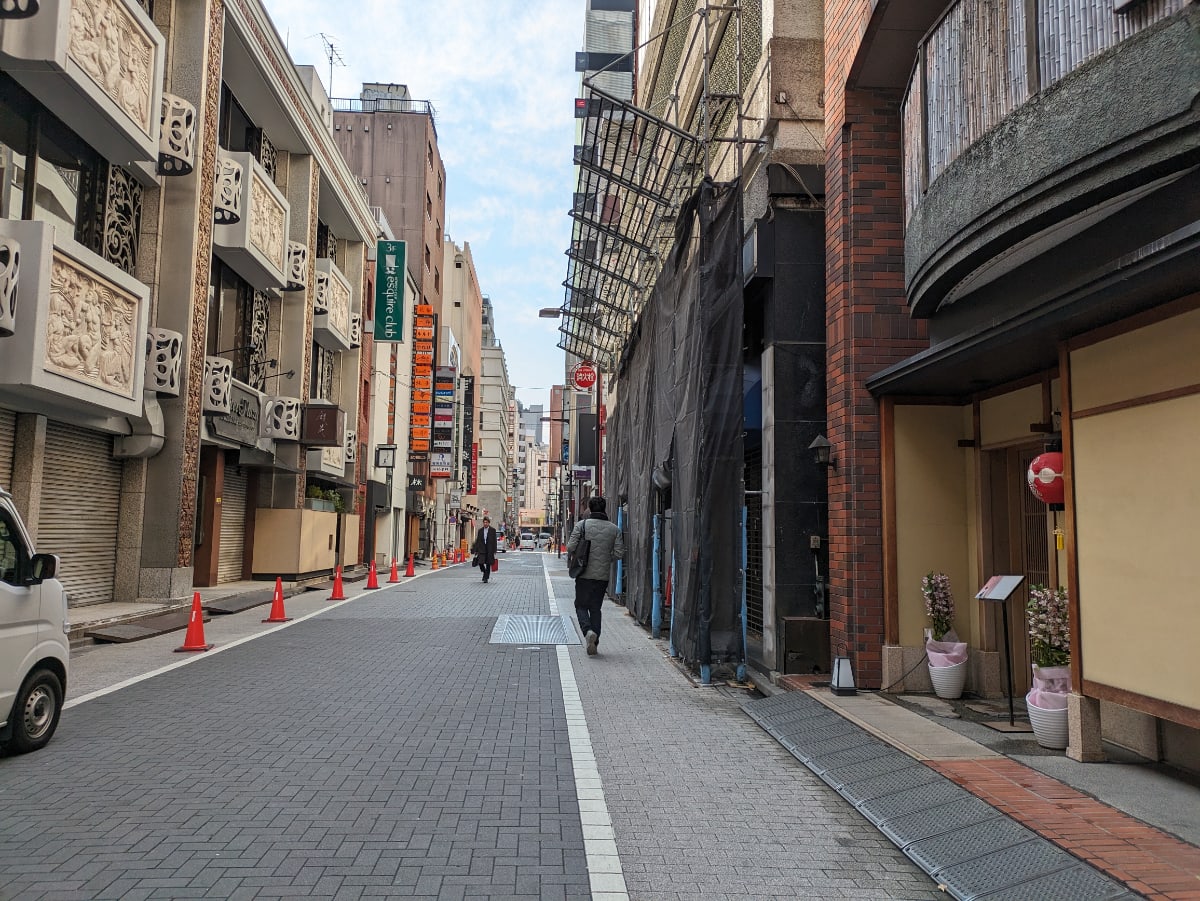 v20250829150804/fresh/building/J00100373418_2