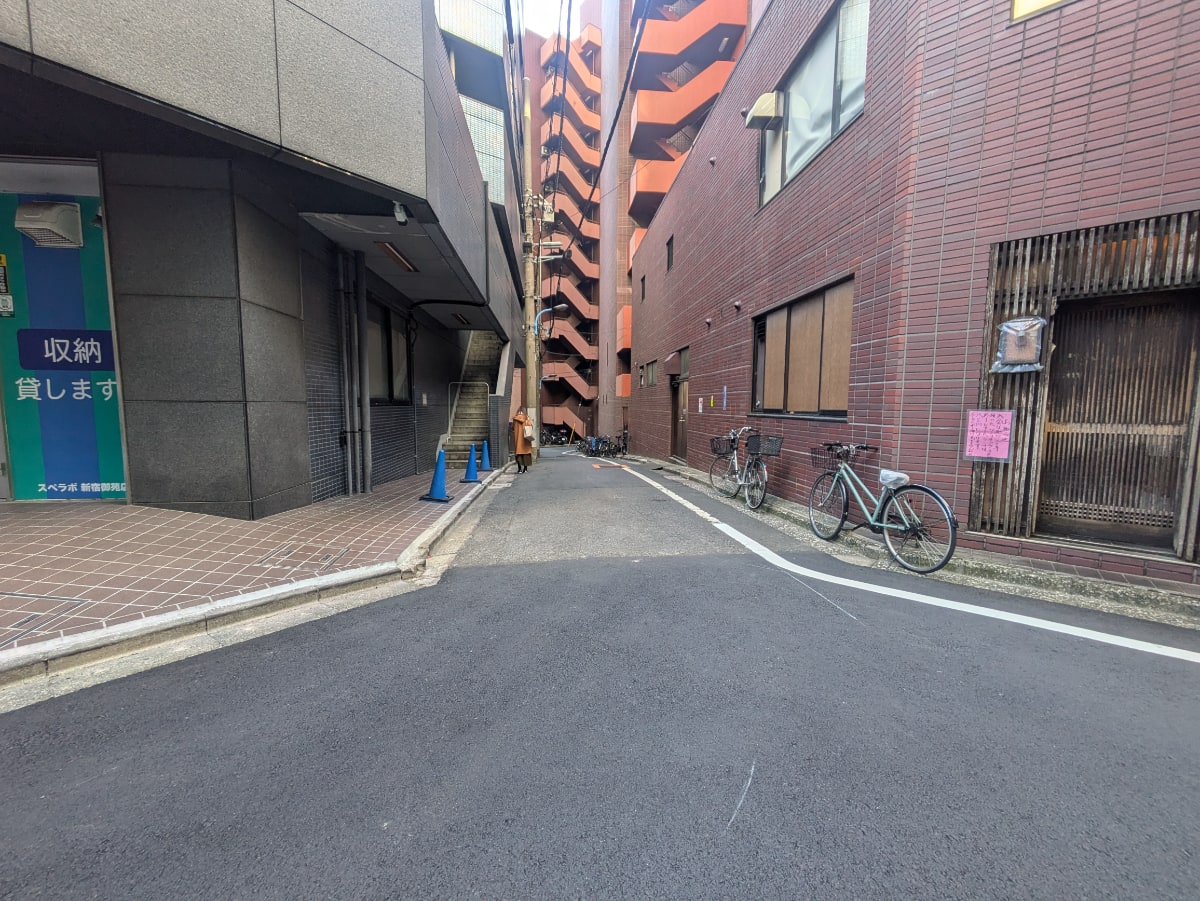 v20250829150804/fresh/building/J00100377367_21