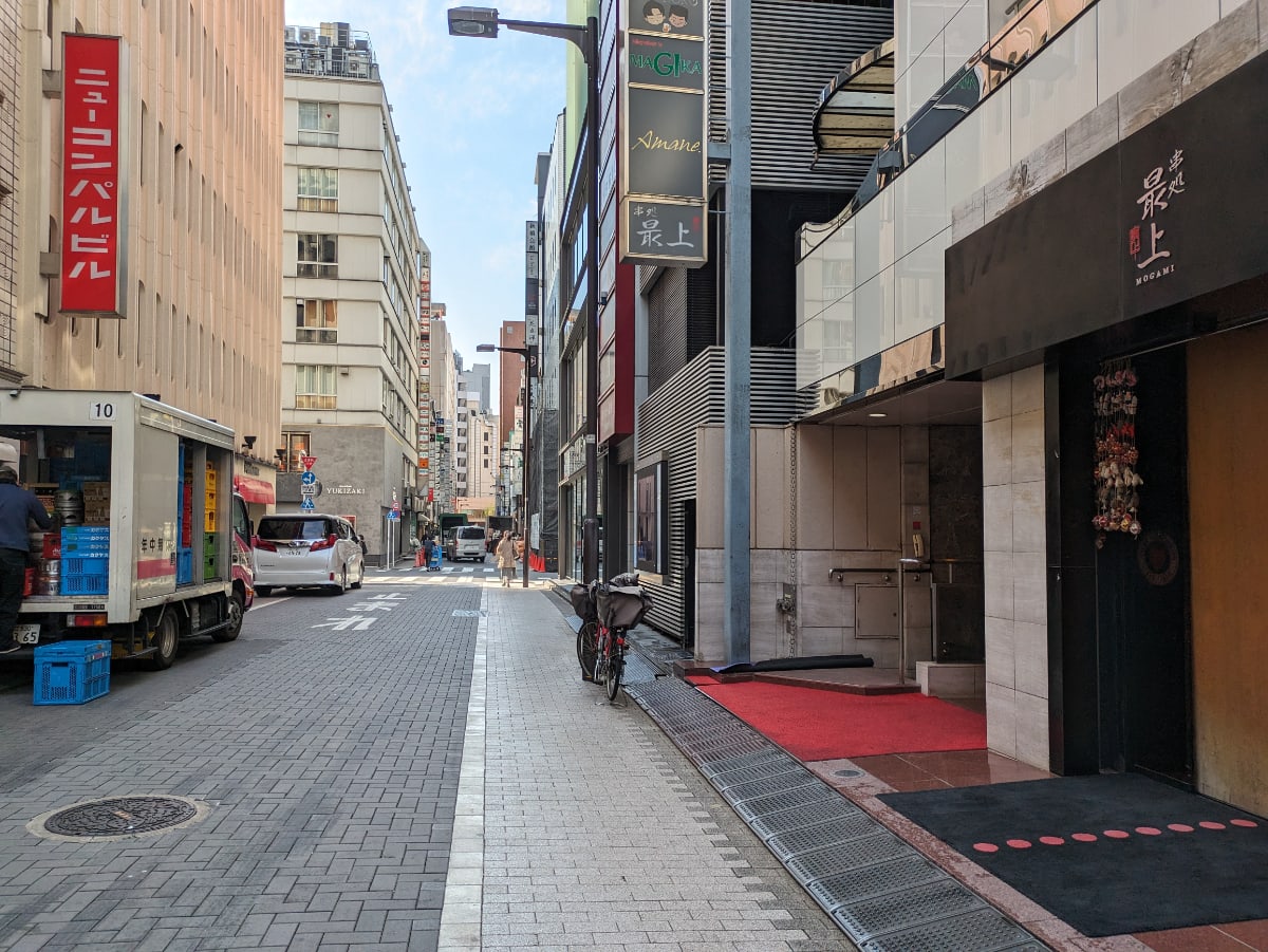v20250829150804/fresh/building/J00100403569_9
