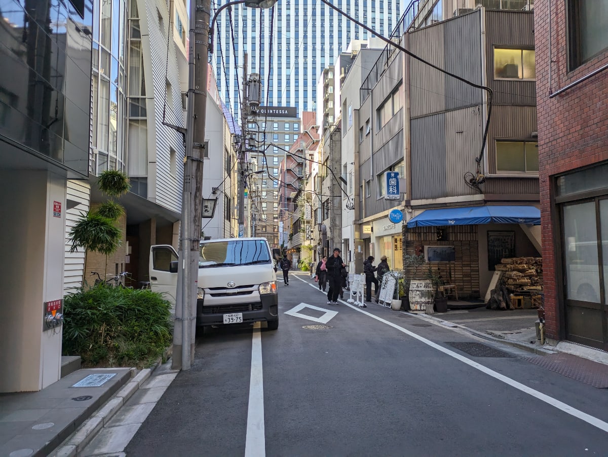 v20250829150804/fresh/building/J00100504228_13