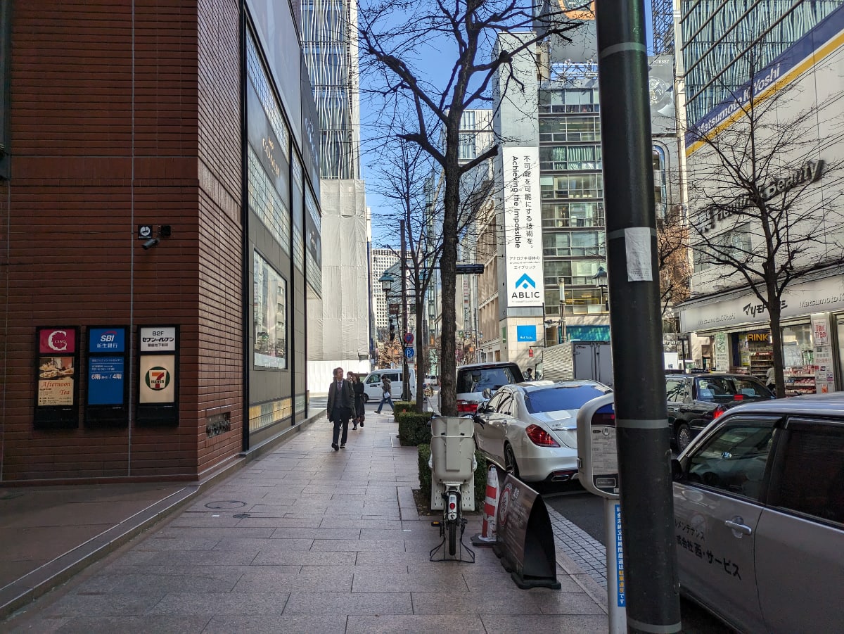 v20250830150604/fresh/building/J00100357371_22