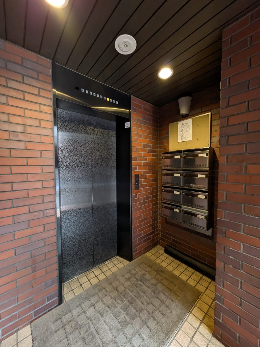 v20250830150604/fresh/building/J00100385824_11