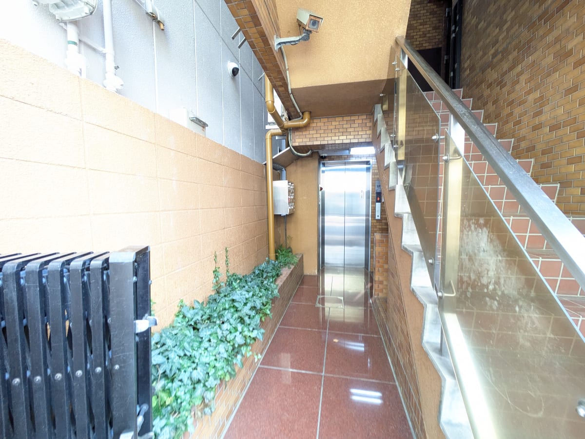 v20250830150604/fresh/building/J00100405016_12