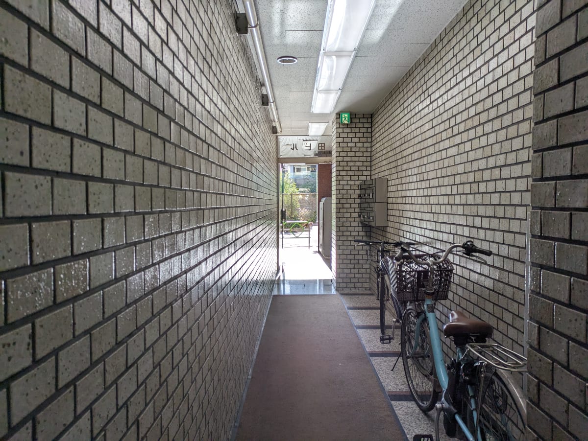 v20250831150547/fresh/building/J00100385081_16
