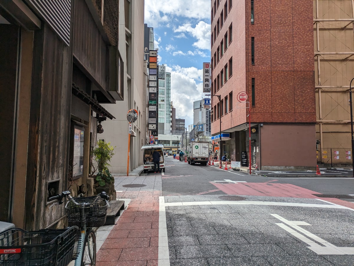 v20250902150705/fresh/building/J00100378056_13