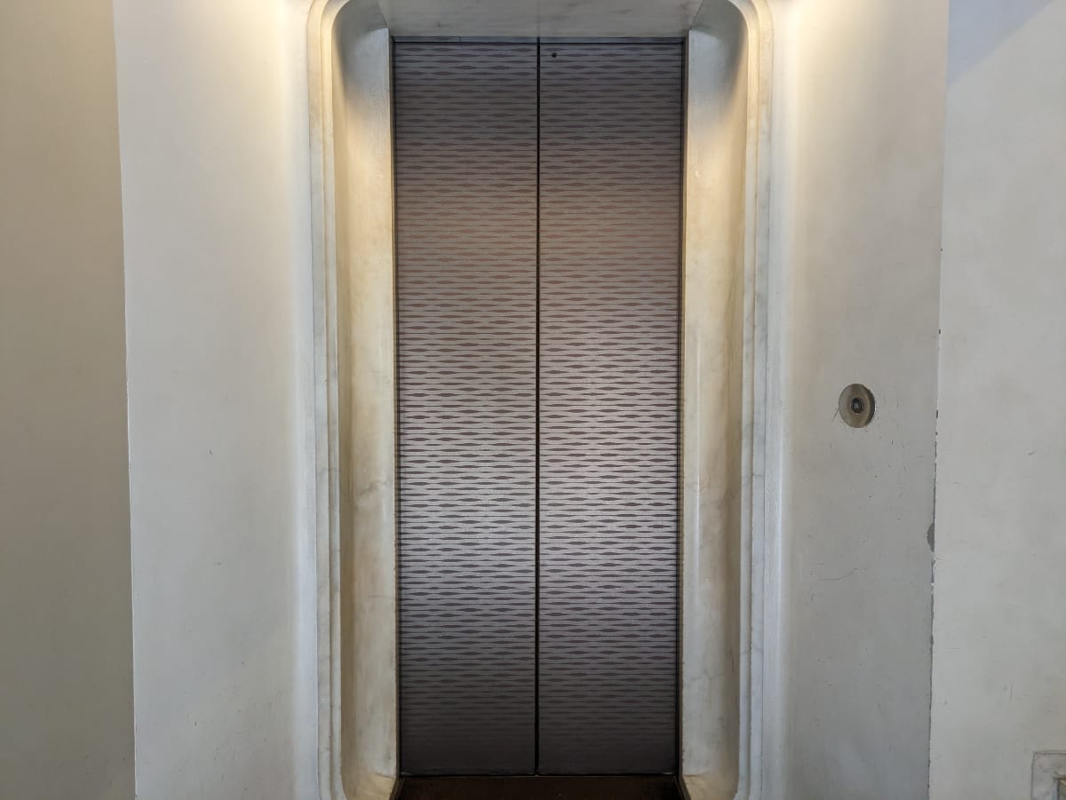 v20250902150705/fresh/building/J00100378056_4