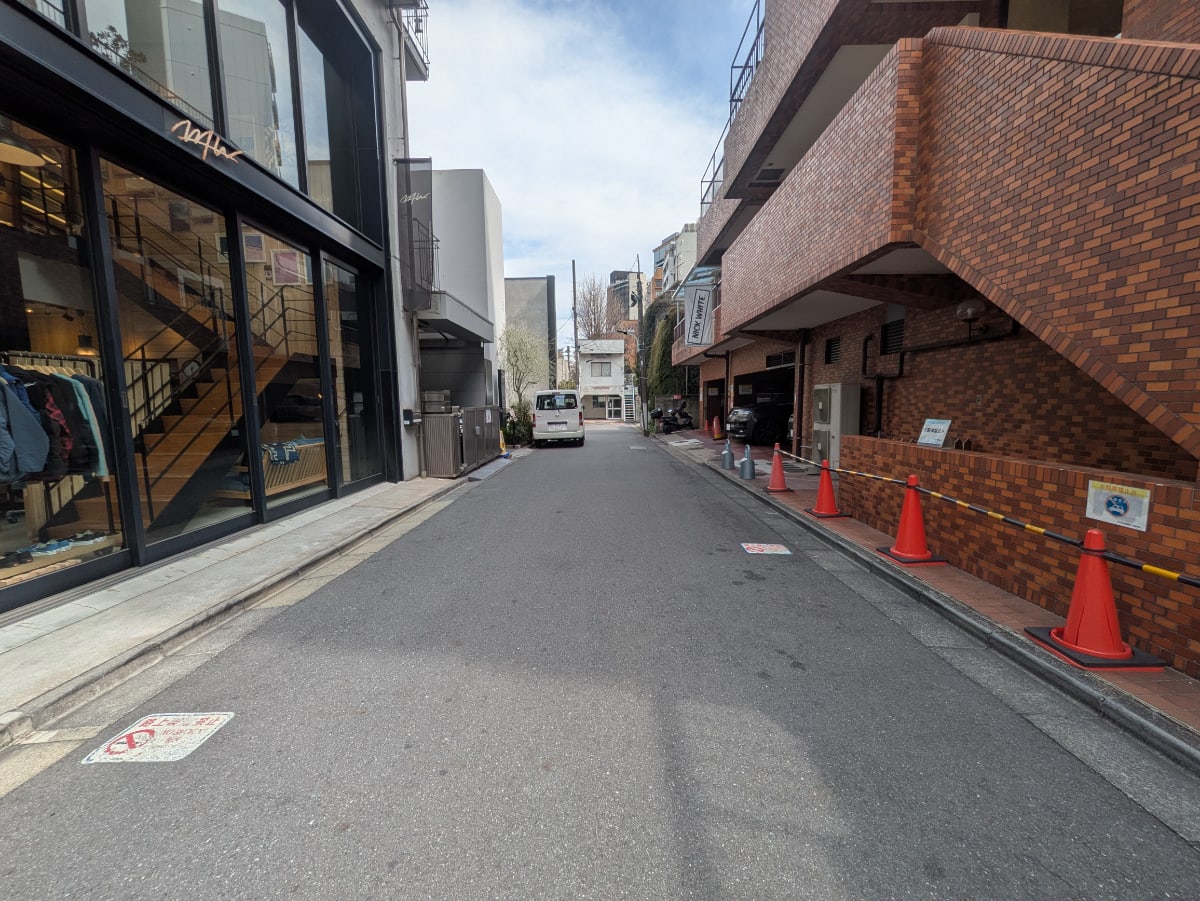 v20250903150709/fresh/building/J00100357046_10