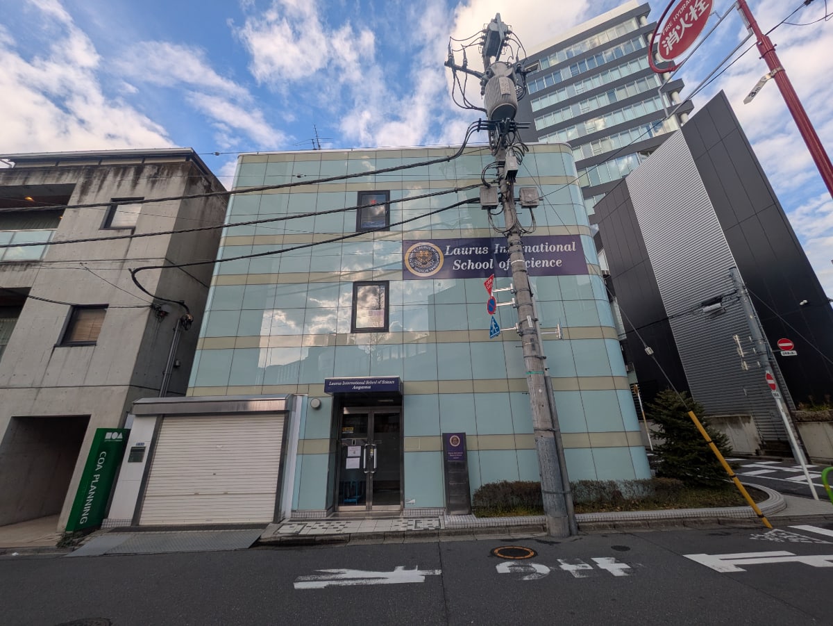 v20250903150709/fresh/building/J00100358743_6