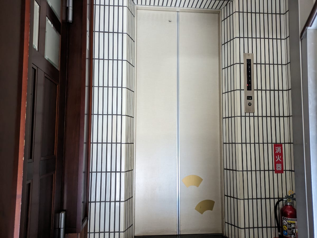 v20250903150709/fresh/building/J00100368295_4