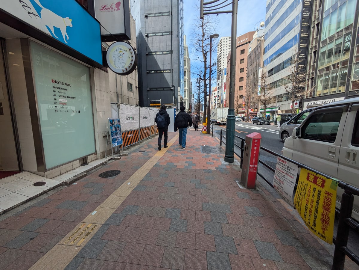 v20250903150709/fresh/building/J00100375190_10