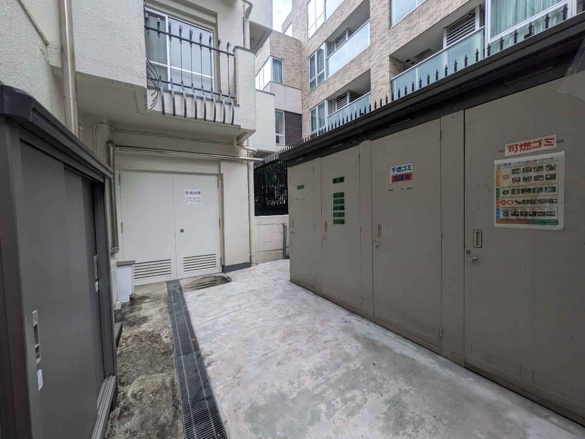 v20250903150709/fresh/building/J00100377304_7