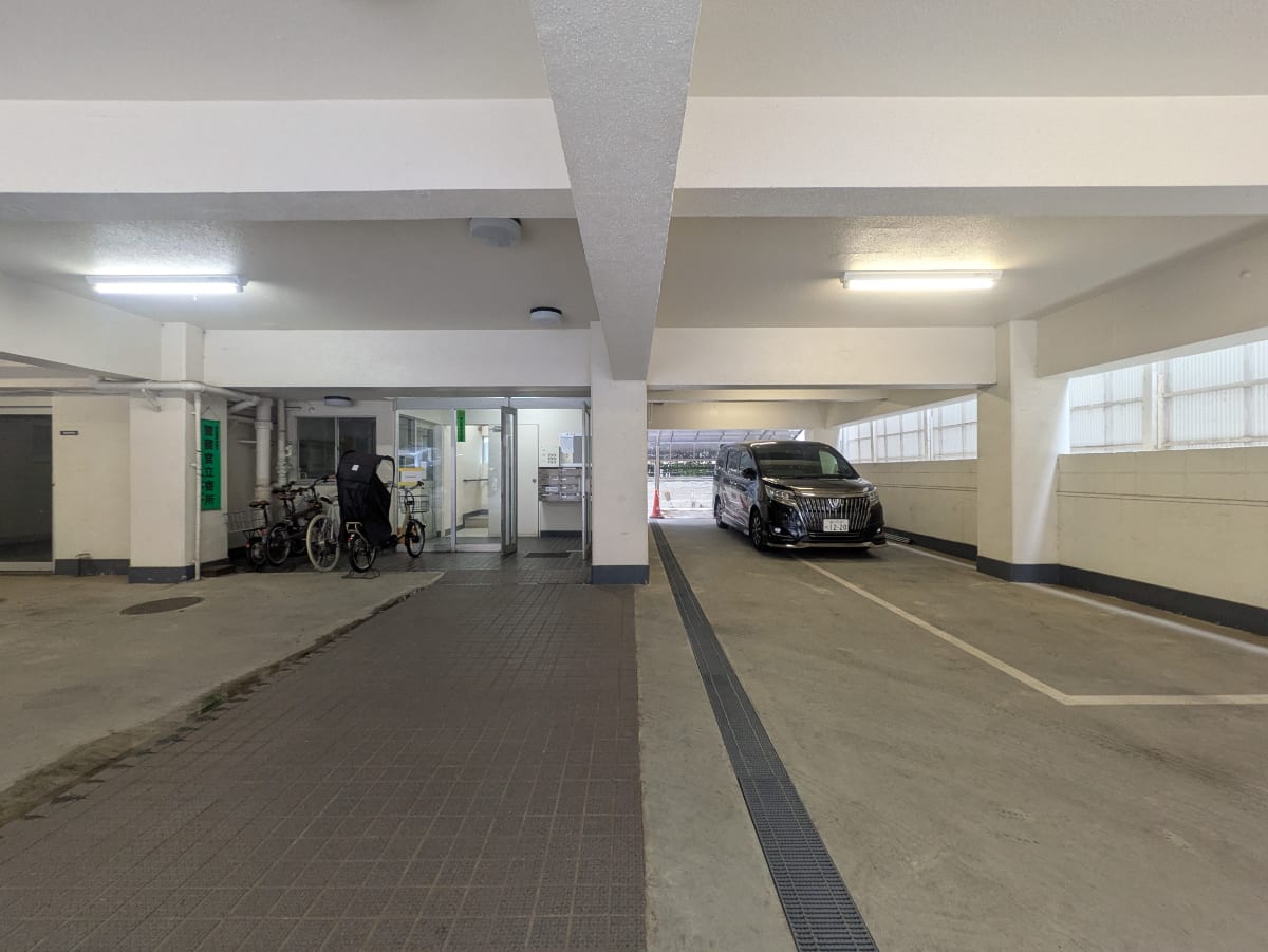 v20250903150709/fresh/building/J00100377304_9