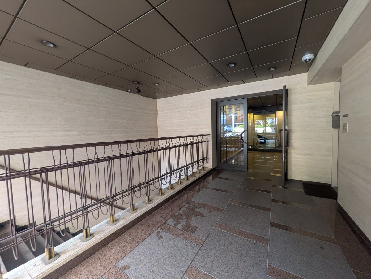 v20250903150709/fresh/building/J00100377964_3