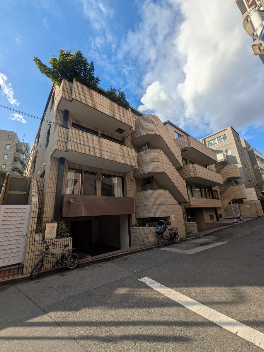 v20250903150709/fresh/building/J00100377964_4