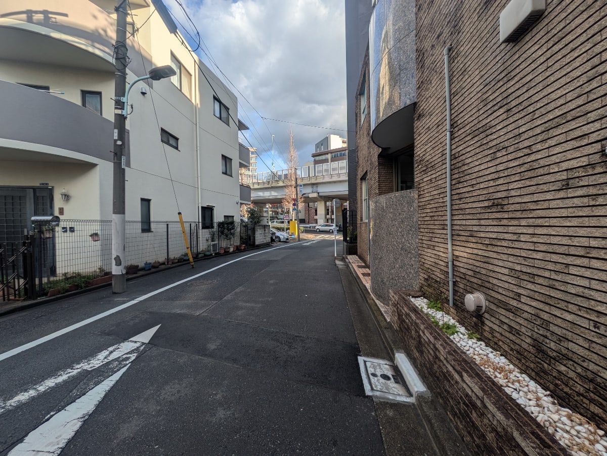 v20250903150709/fresh/building/J00100378117_13