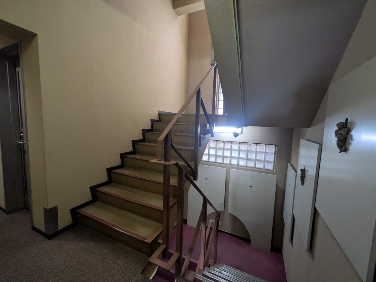 v20250903150709/fresh/building/J00100378335_11