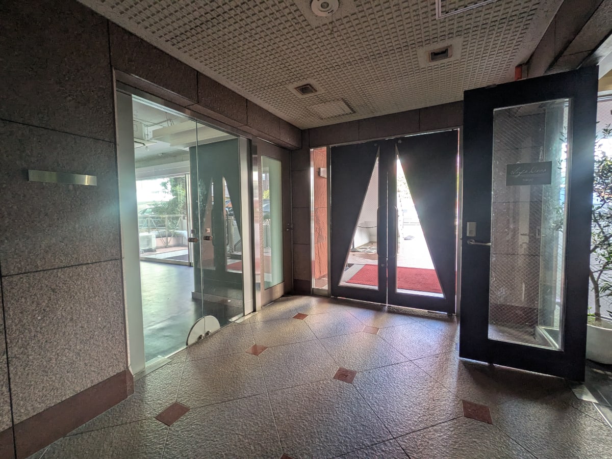 v20250903150709/fresh/building/J00100378335_9