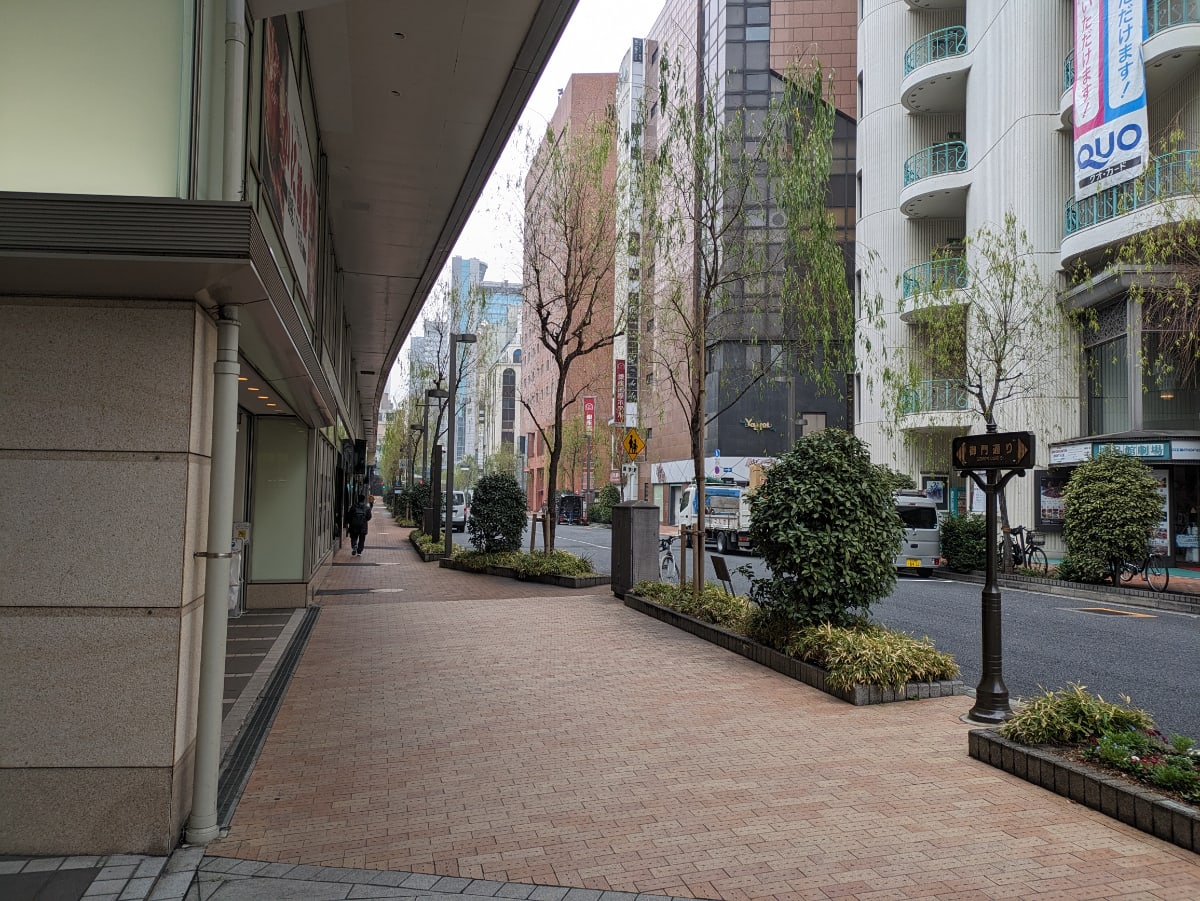 v20250903150709/fresh/building/J00100389193_17