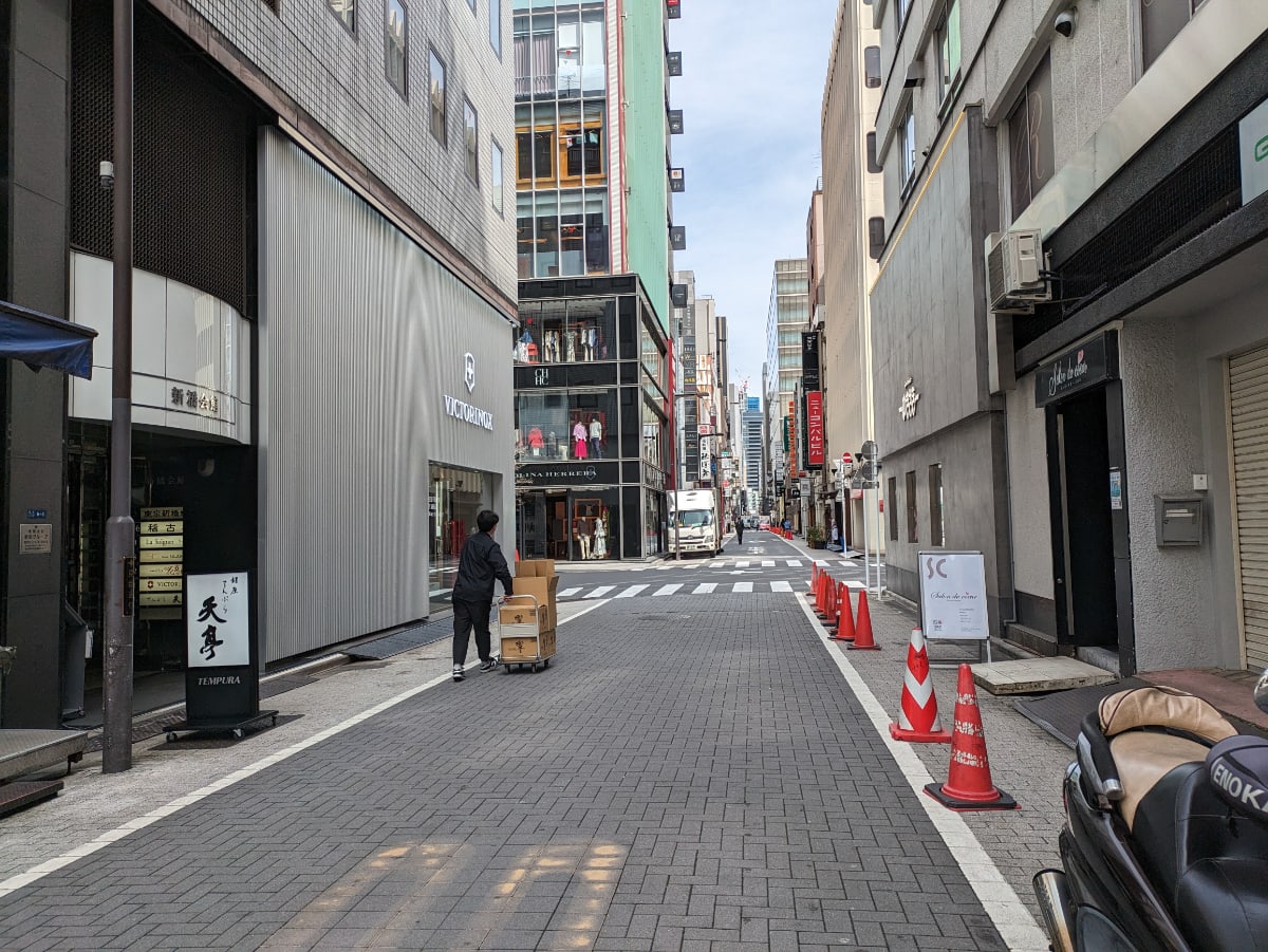 v20250903150709/fresh/building/J00100392414_15