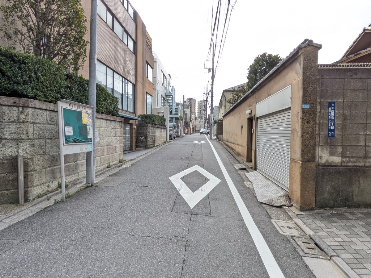 v20250903150709/fresh/building/J00100392782_12