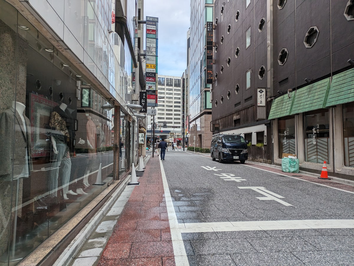 v20250903150709/fresh/building/J00100408749_17
