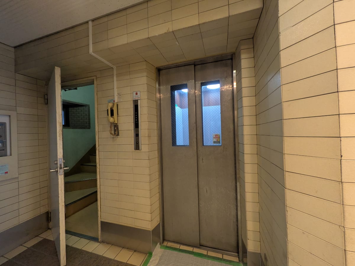 v20250903150709/fresh/building/J00100437835_4