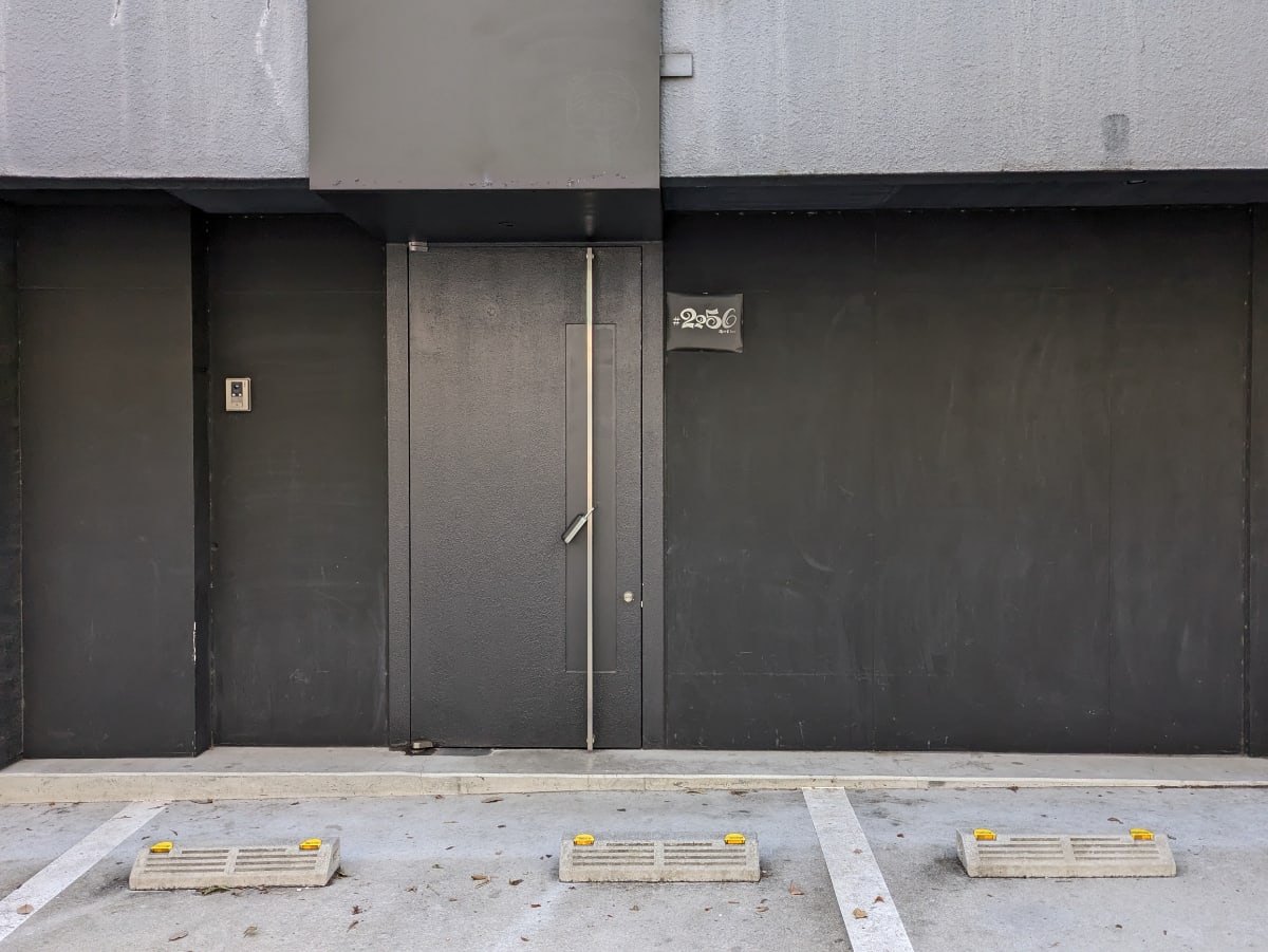 v20250903150709/fresh/building/J00100478536_3